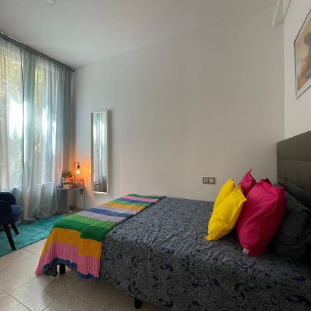 ברצלונה Plaza Universidad Rooms מראה חיצוני תמונה