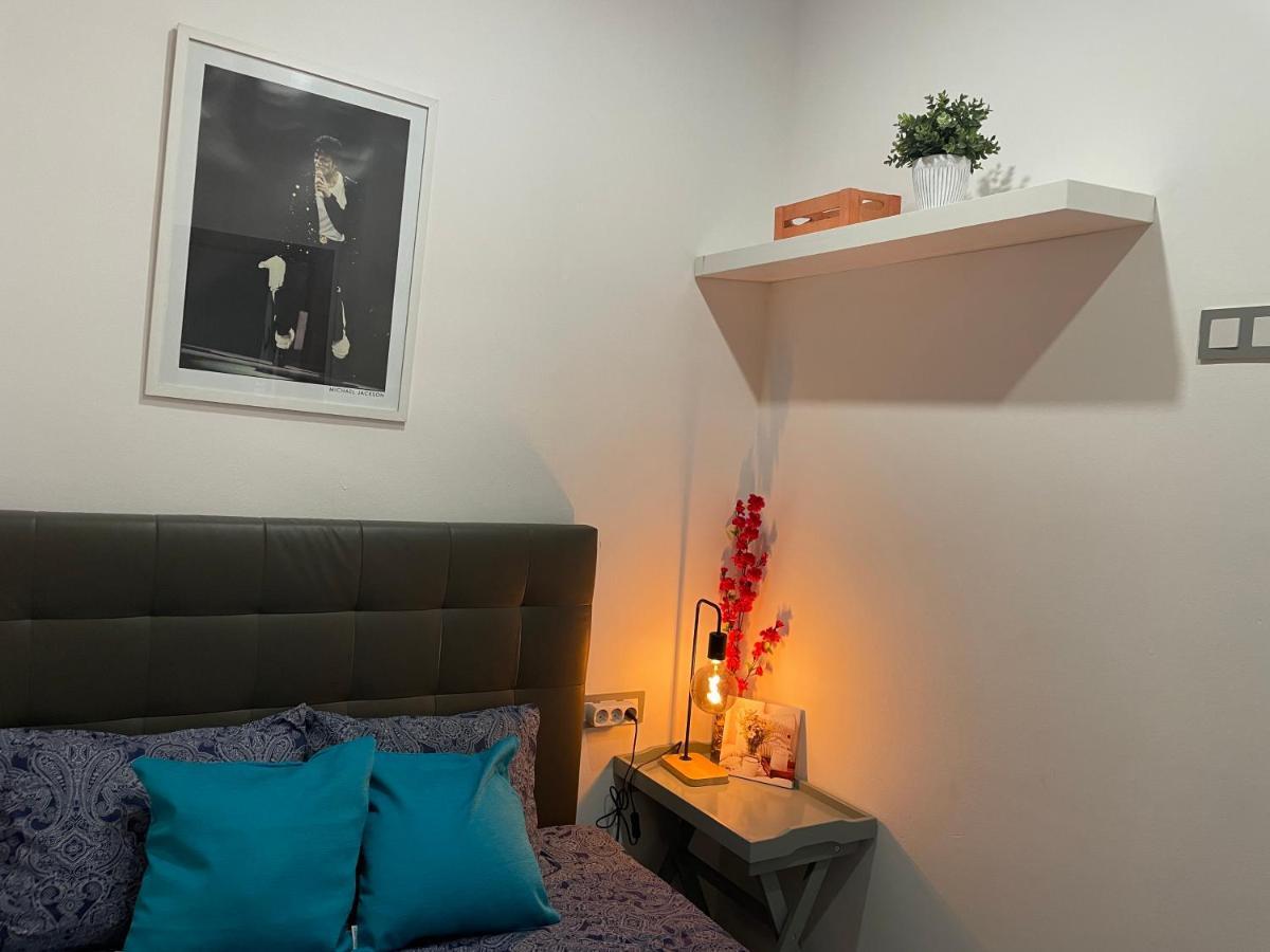 ברצלונה Plaza Universidad Rooms מראה חיצוני תמונה